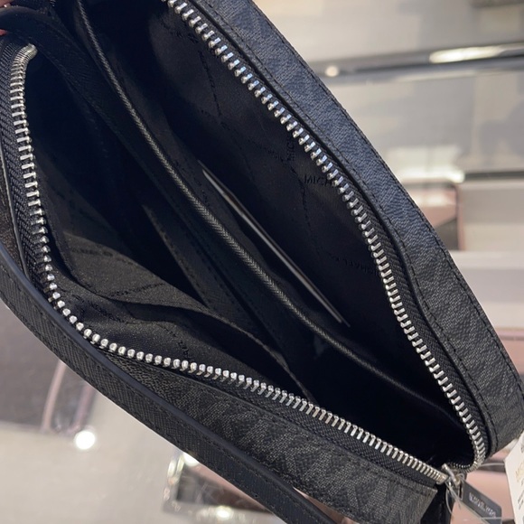 Michael Kors Jet Set Item Large East West Zip Chain MK Signature Crossbody Bag - Picture 12 of 16